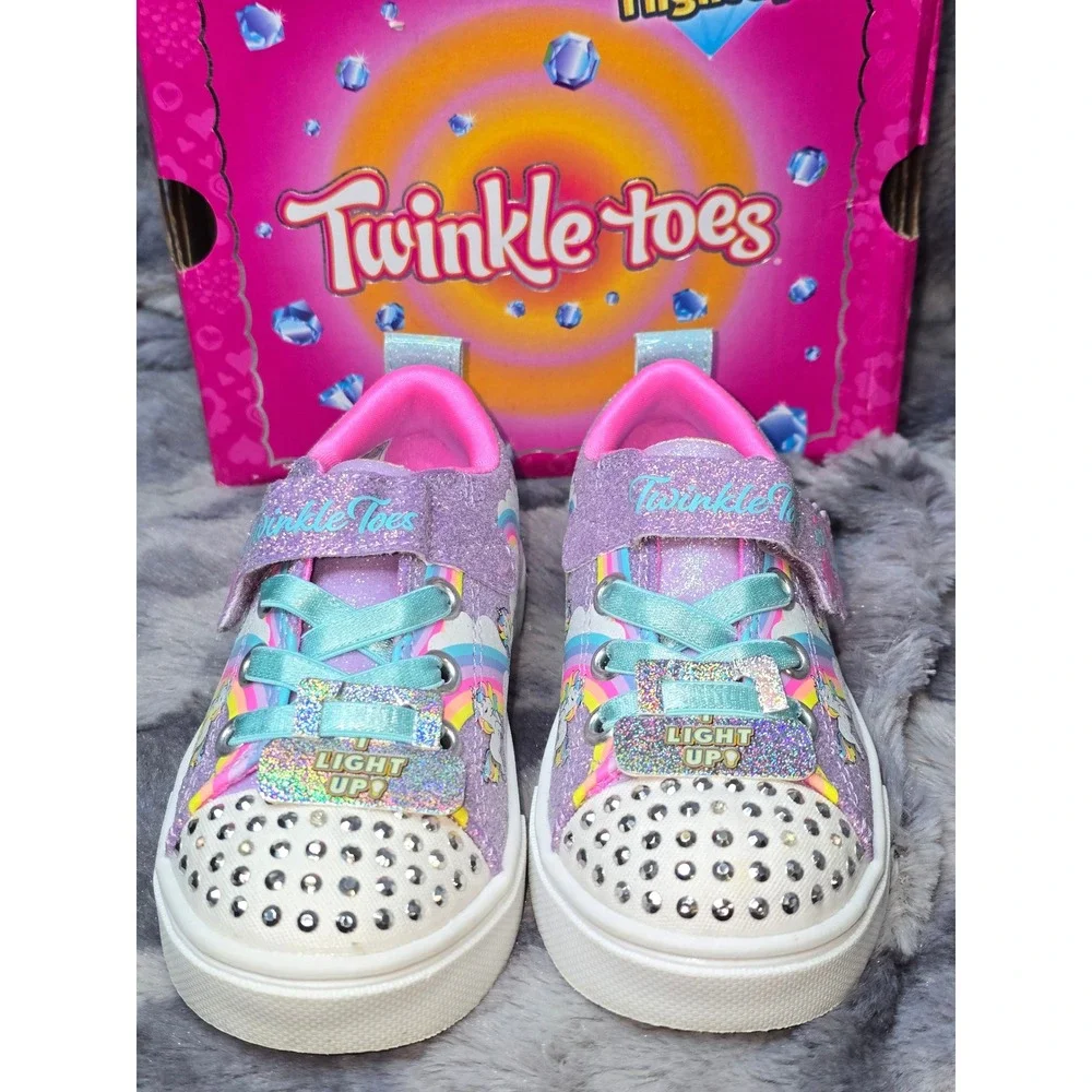NWB Skechers Twinkle Toes Light Up Unicorn Rainbow Sneakers Toddler Girls Size 8